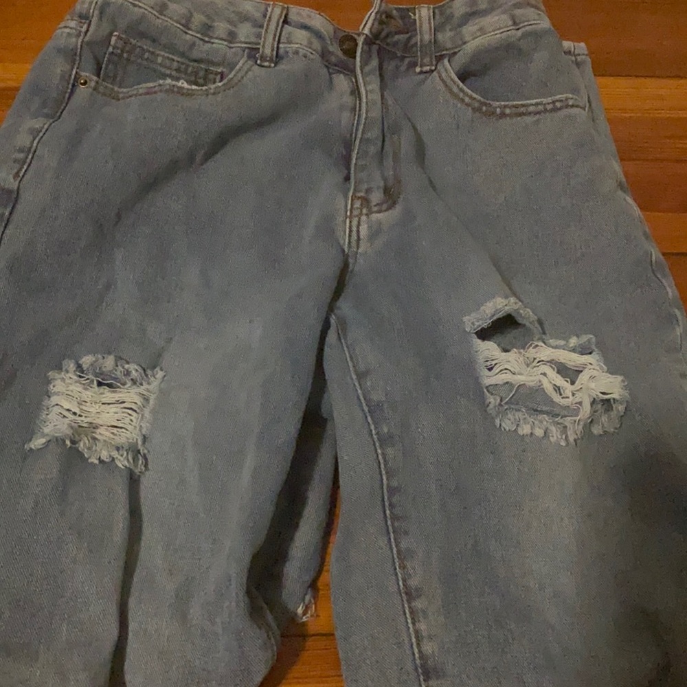Blue ripped Jeans